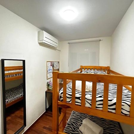Rooms Arago Barcelona Luaran gambar