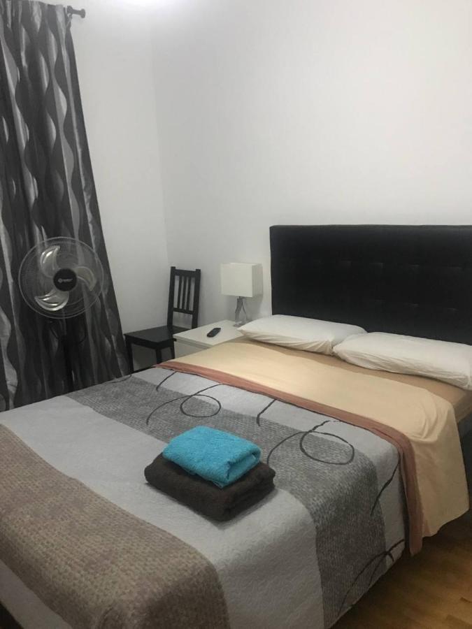 Rooms Arago Barcelona Luaran gambar
