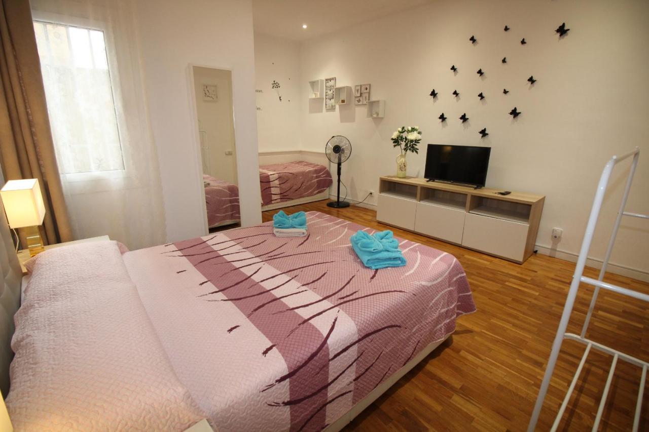 Rooms Arago Barcelona Luaran gambar