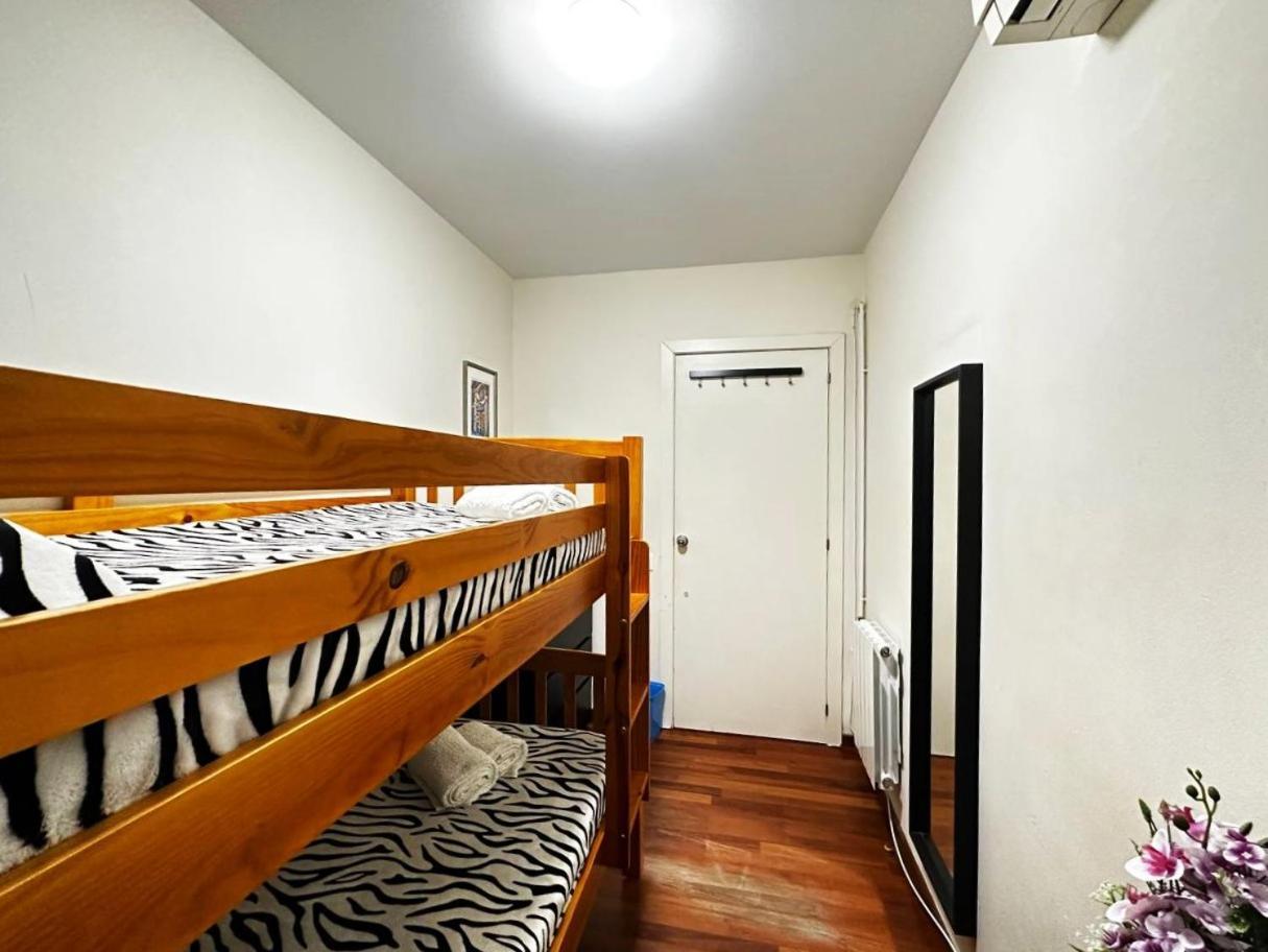 Rooms Arago Barcelona Luaran gambar