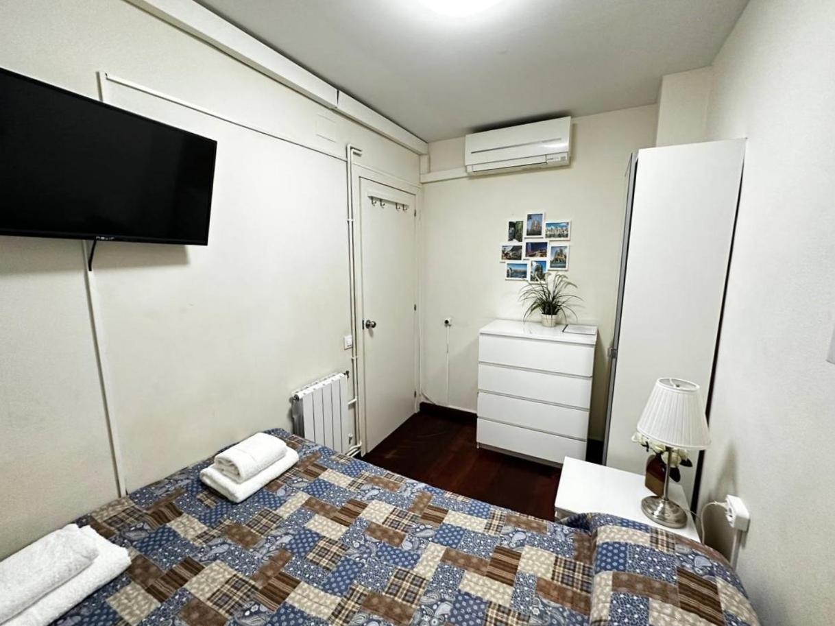 Rooms Arago Barcelona Luaran gambar